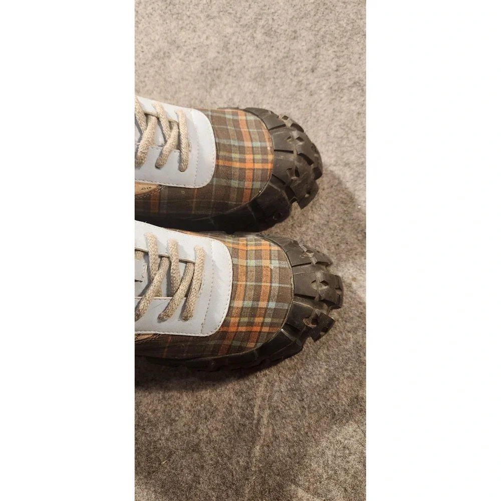 MIUWA Shoes Mens Size 10.5 Brown Plaid Canvas Chunky Lug Sole Trail Sneakers
